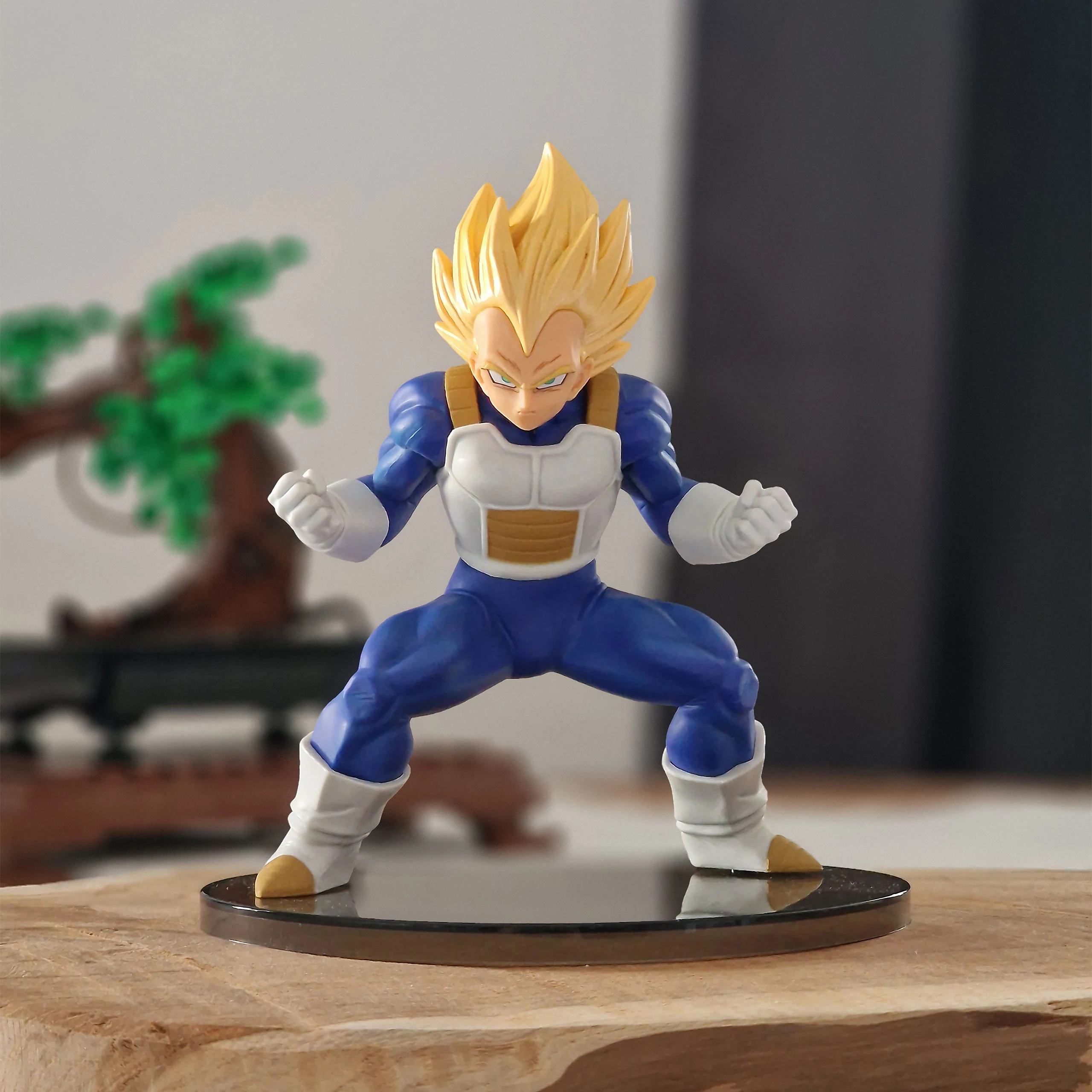 Figura Vegeta Super Saiyan